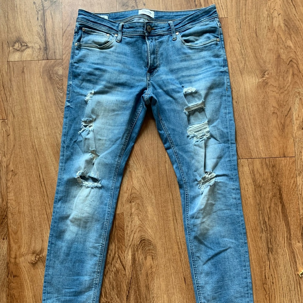 Jack & Jones distressed Jeans